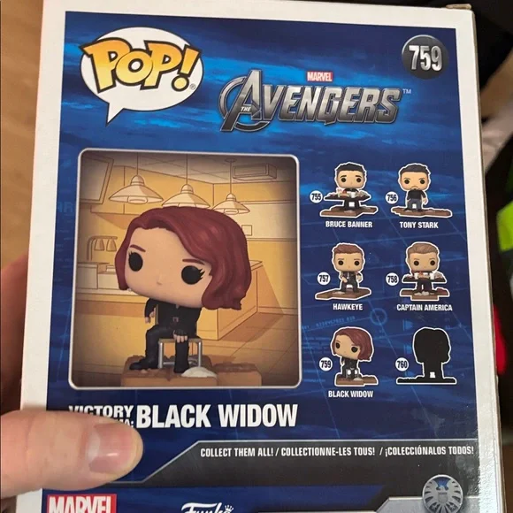 Funko Avengers Black Widow Deluxe Figure - Picture 3 of 3